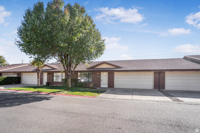 701 East 900 South, Unit 33 St. George, UT 84790 - Photo 2 of 25