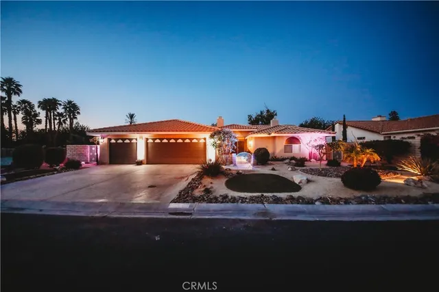 a view of a house with outdoor space