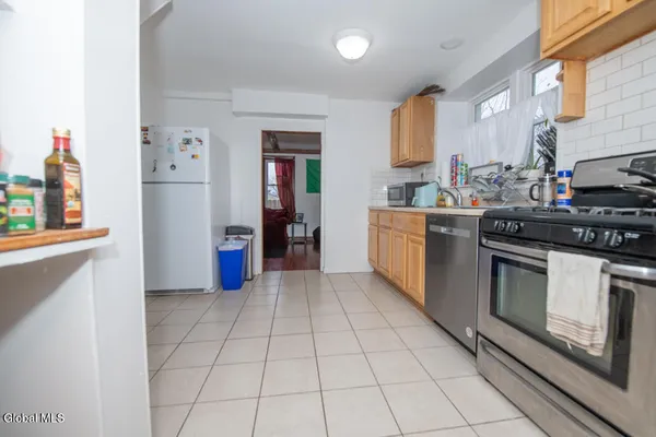 $234,898 | 7 Pinehurst Avenue, Albany, NY 12203