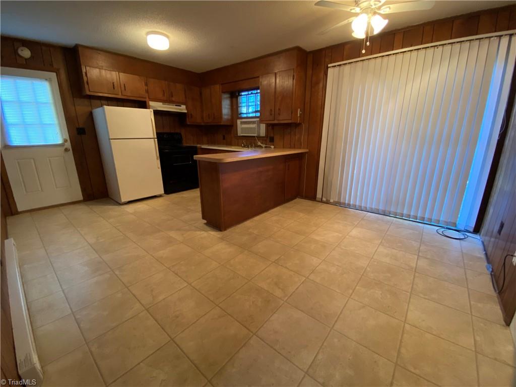 821 Morris Road Winston-Salem, NC 27101 - Photo 12 of 30 Kitchen