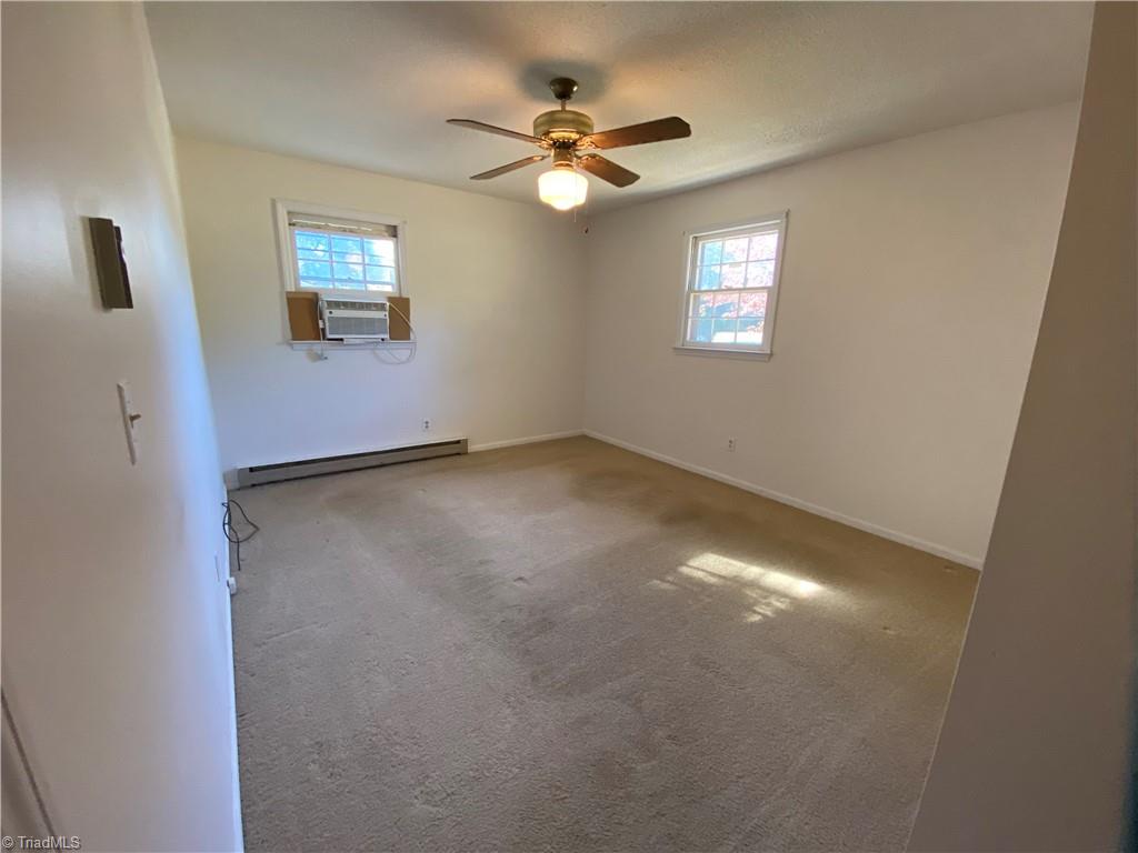 821 Morris Road Winston-Salem, NC 27101 - Photo 17 of 30 Bedroom 2