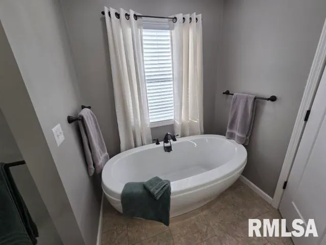 $479,000 | 9251 Highway 148, Mount Vernon, IL 62864