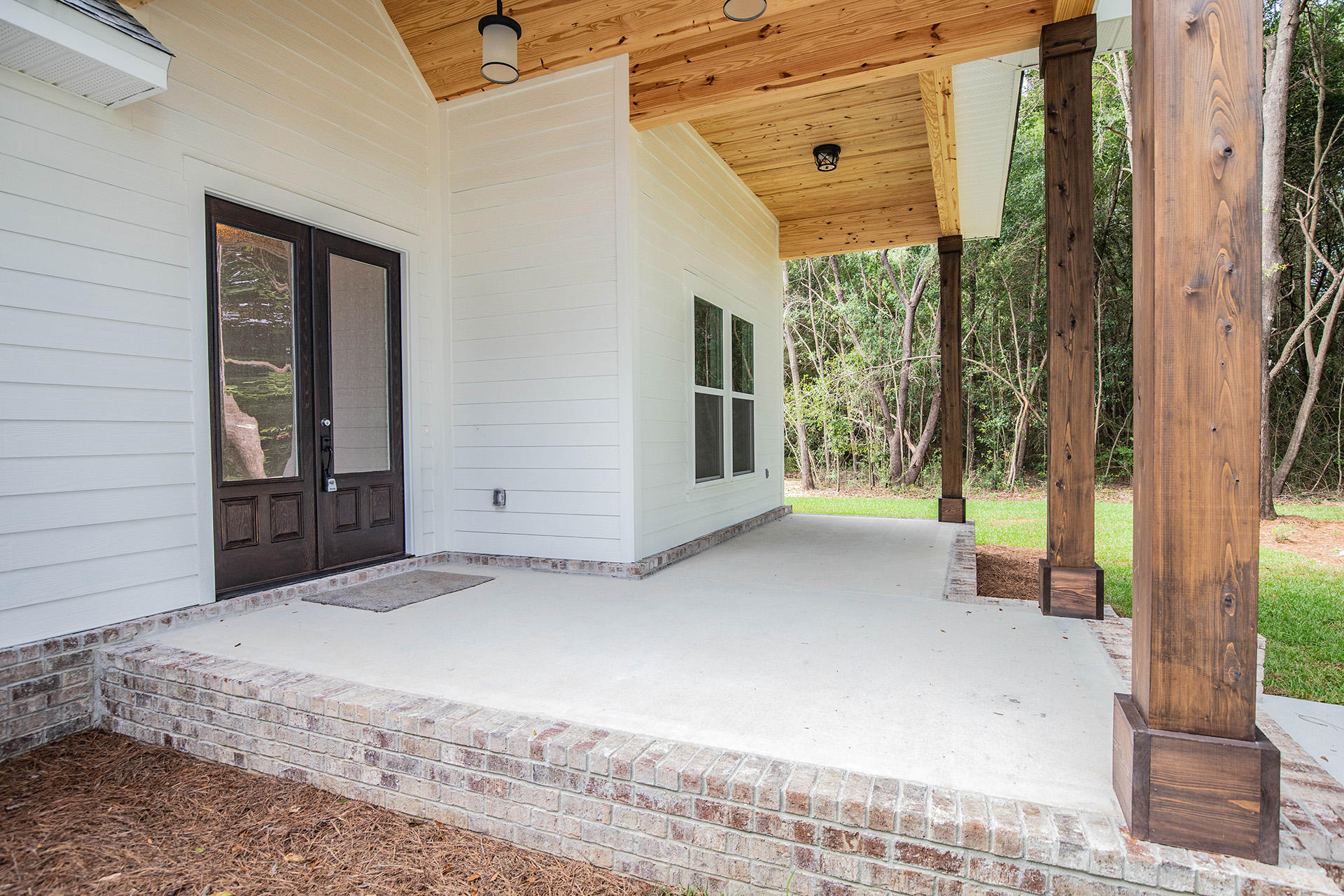 5155 Griffith Mill Road Holt, FL 32564 - Photo 8 of 56 a view of a house with a outdoor space
