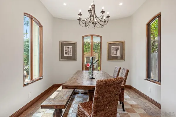 $3,898,000 | 7964 Prospect Place, La Jolla, CA 92037