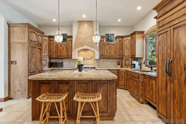 $3,898,000 | 7964 Prospect Place, La Jolla, CA 92037