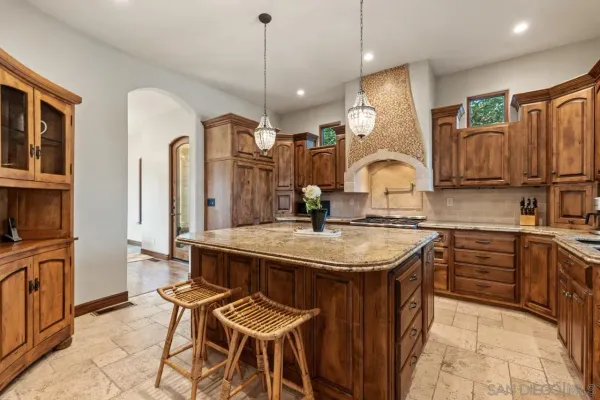 $3,898,000 | 7964 Prospect Place, La Jolla, CA 92037