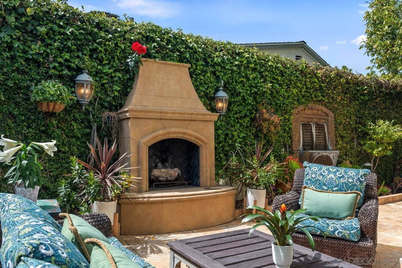 7964 Prospect Place La Jolla, CA 92037 - Photo 29 of 75