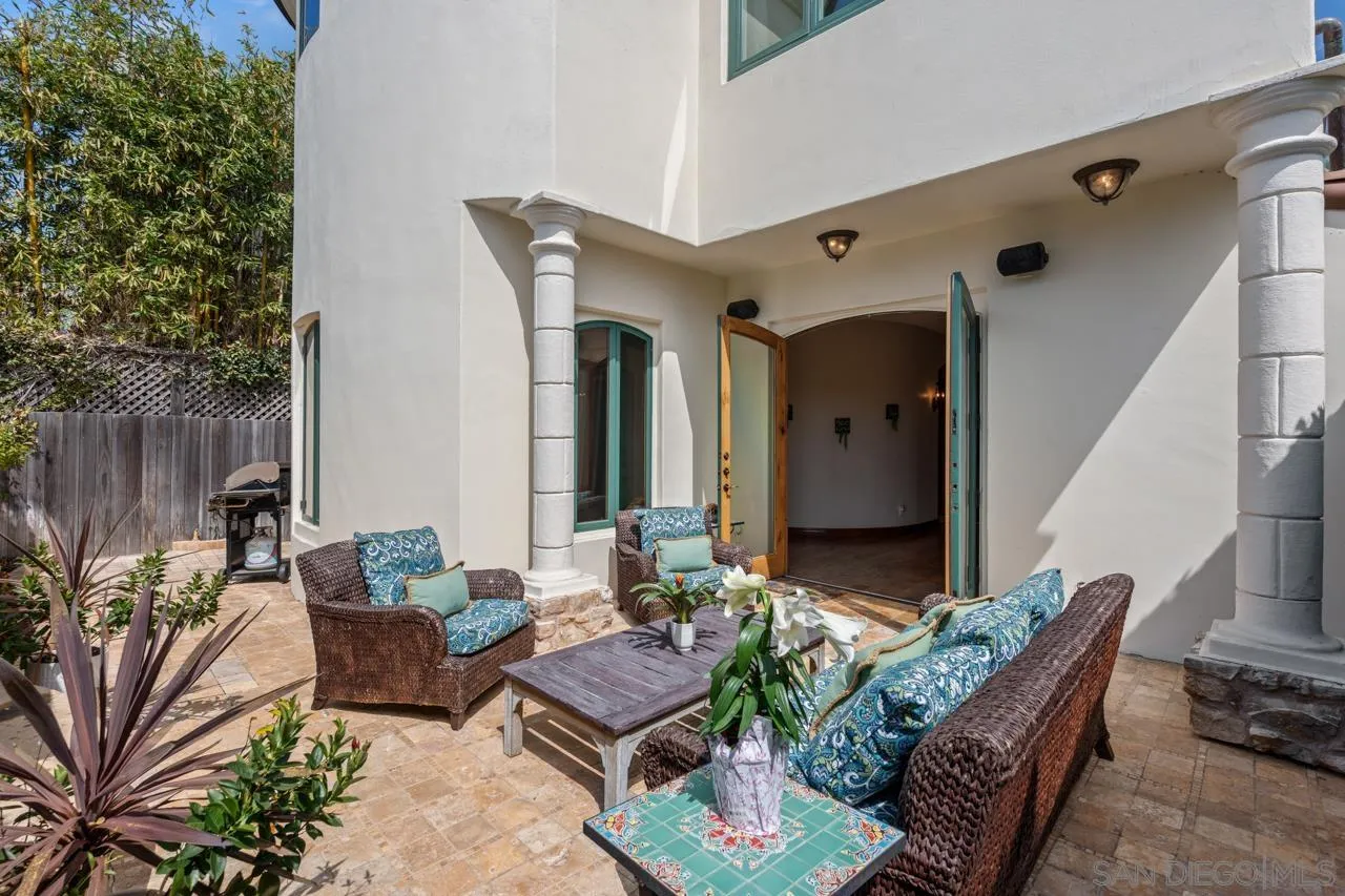 7964 Prospect Place La Jolla, CA 92037 - Photo 31 of 75