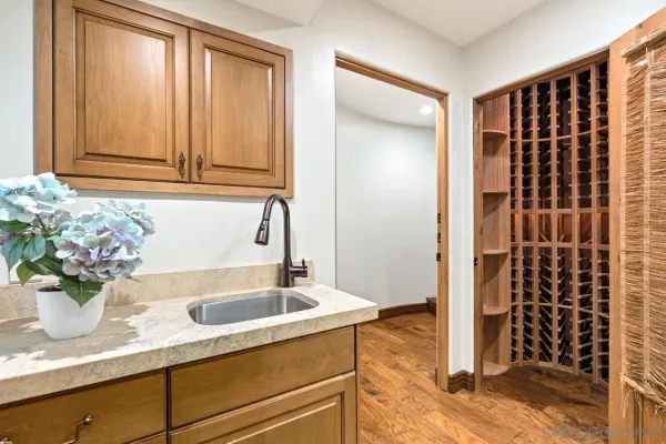 $3,898,000 | 7964 Prospect Place, La Jolla, CA 92037