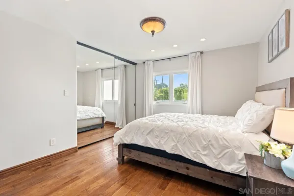 $3,898,000 | 7964 Prospect Place, La Jolla, CA 92037