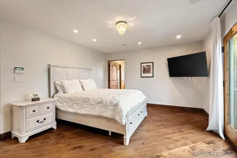 $3,898,000 | 7964 Prospect Place, La Jolla, CA 92037