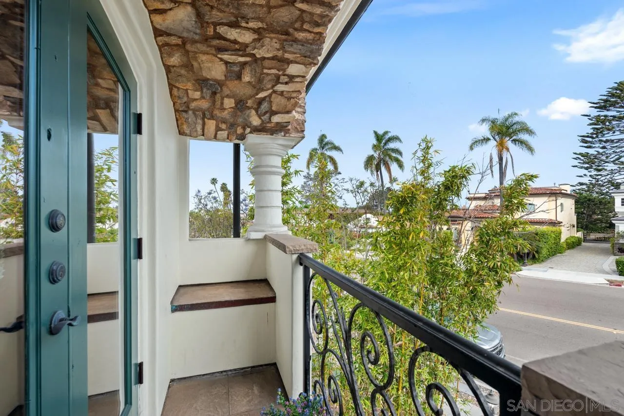 7964 Prospect Place La Jolla, CA 92037 - Photo 62 of 75