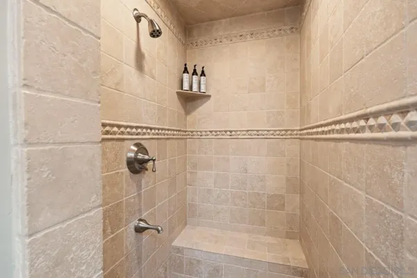 $3,898,000 | 7964 Prospect Place, La Jolla, CA 92037