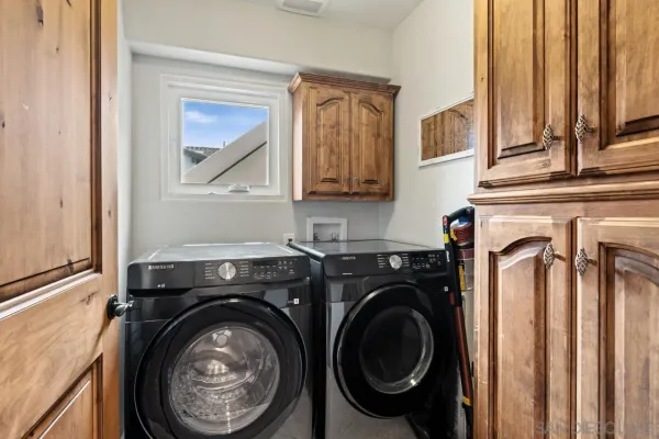 $3,898,000 | 7964 Prospect Place, La Jolla, CA 92037