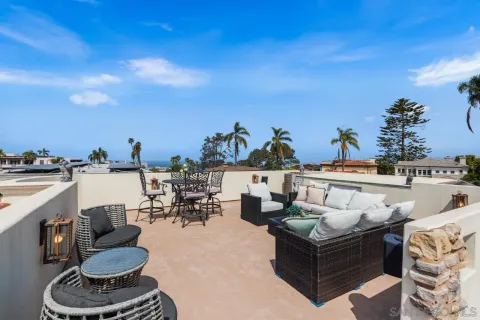 $3,898,000 | 7964 Prospect Place, La Jolla, CA 92037
