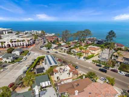 $3,898,000 | 7964 Prospect Place, La Jolla, CA 92037