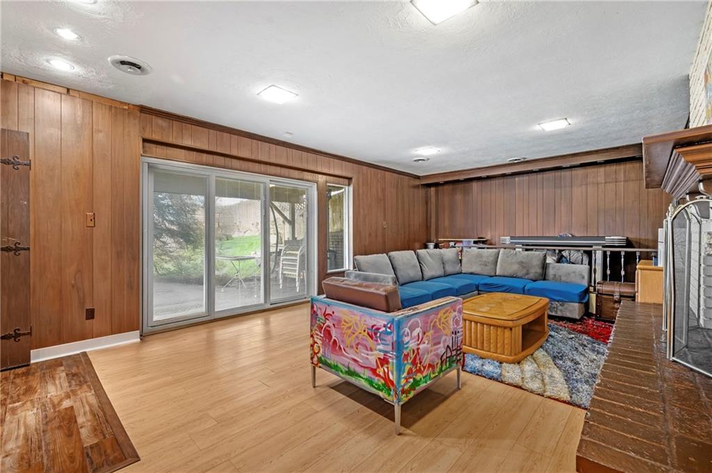 2453 Mt Royal Road Pittsburgh, PA 15217 - Photo 22 of 26 Gallery Image 22