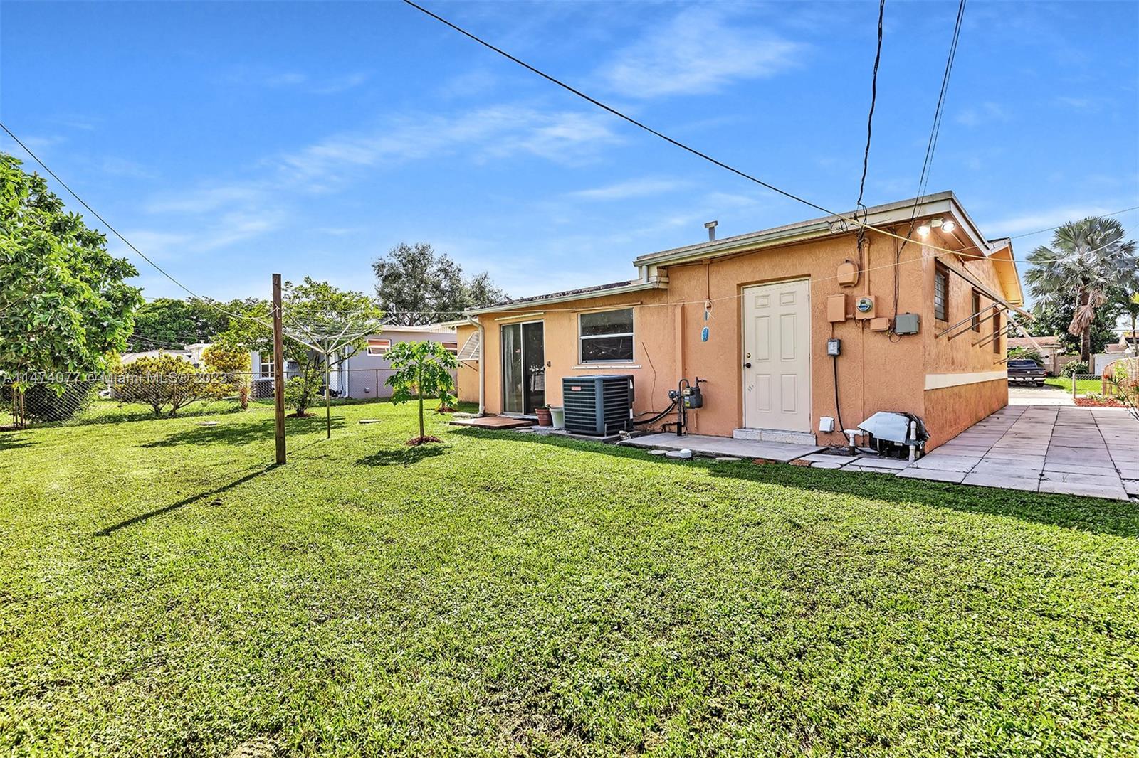 7631 Raleigh Street Hollywood, FL 33024 - Photo 12 of 82 Gallery Image 12