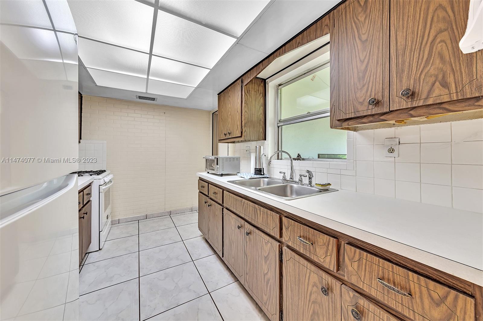 7631 Raleigh Street Hollywood, FL 33024 - Photo 25 of 82 Gallery Image 25