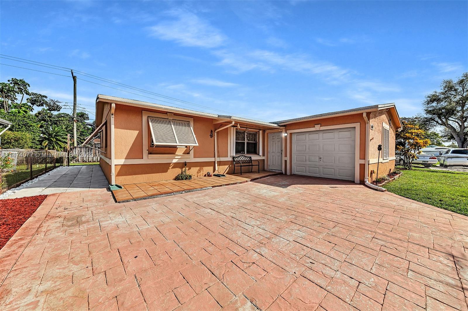 7631 Raleigh Street Hollywood, FL 33024 - Photo 3 of 82 Gallery Image 3