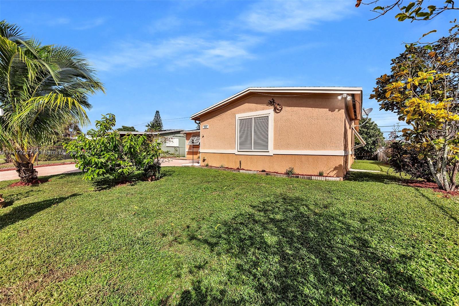 7631 Raleigh Street Hollywood, FL 33024 - Photo 9 of 82 Gallery Image 9