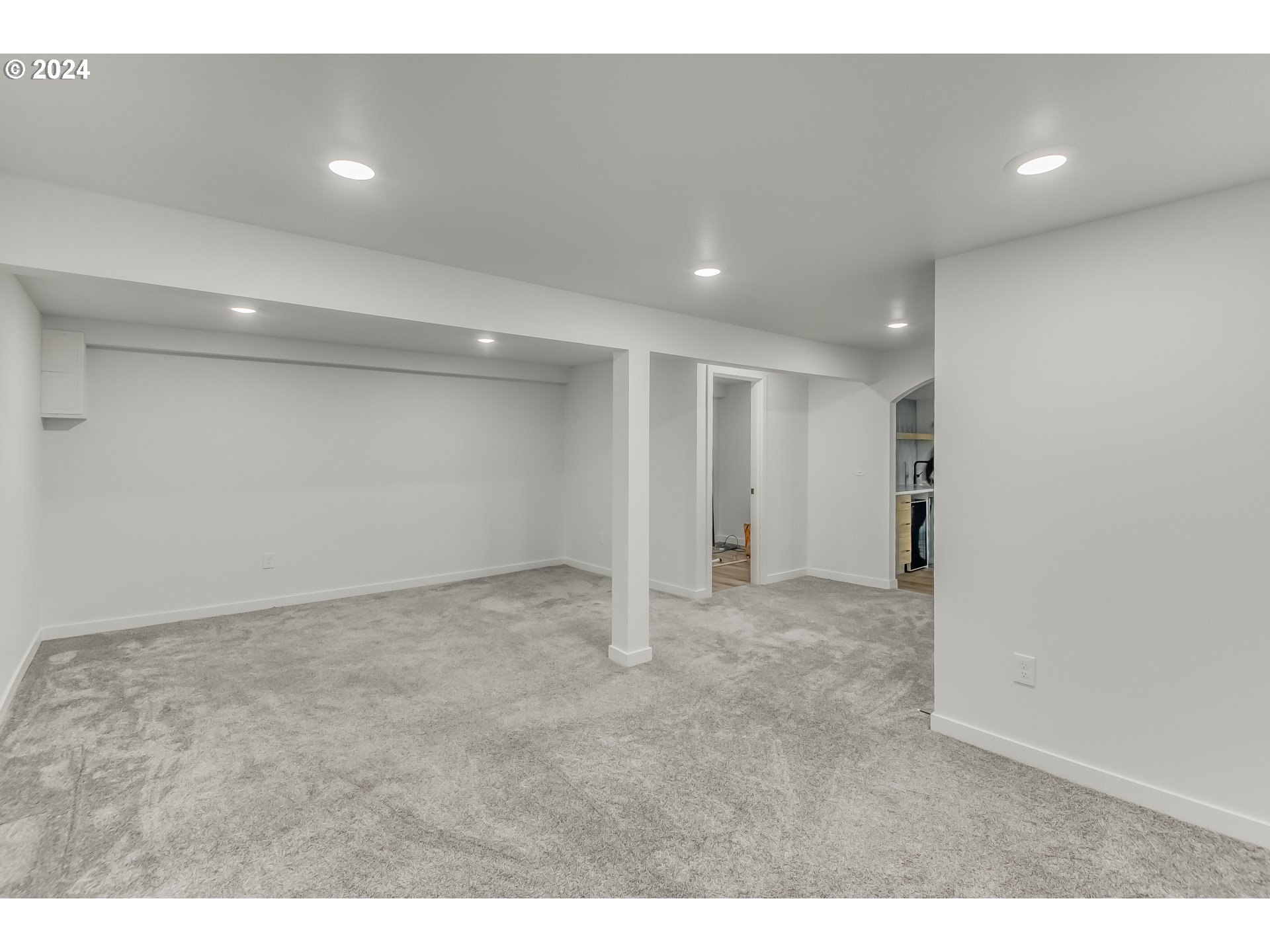 1633 Southwest Custer Street Portland, OR 97219 - Photo 27 of 36 Gallery Image 27