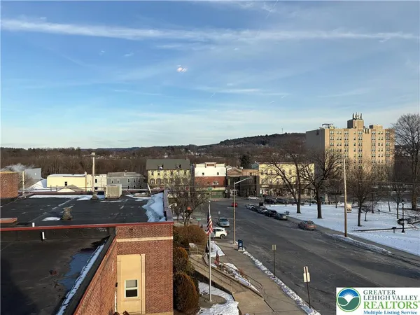 $1,350 | 146 North Street, Lehighton, PA 18235