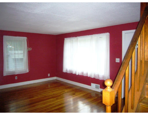 137 Mill Road Chelmsford, MA 01824 - Photo 2 of 6