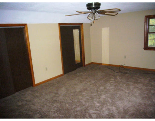 137 Mill Road Chelmsford, MA 01824 - Photo 4 of 6