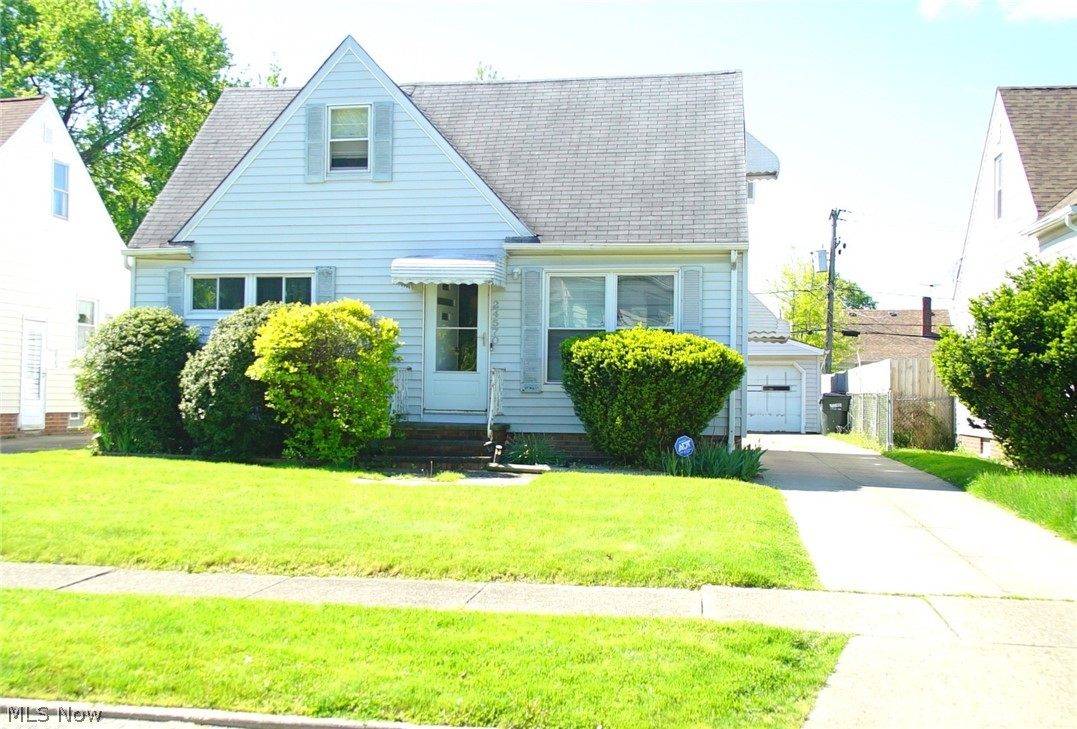 24570 Glenforest Road Euclid, OH 44123 - Photo 1 of 13
