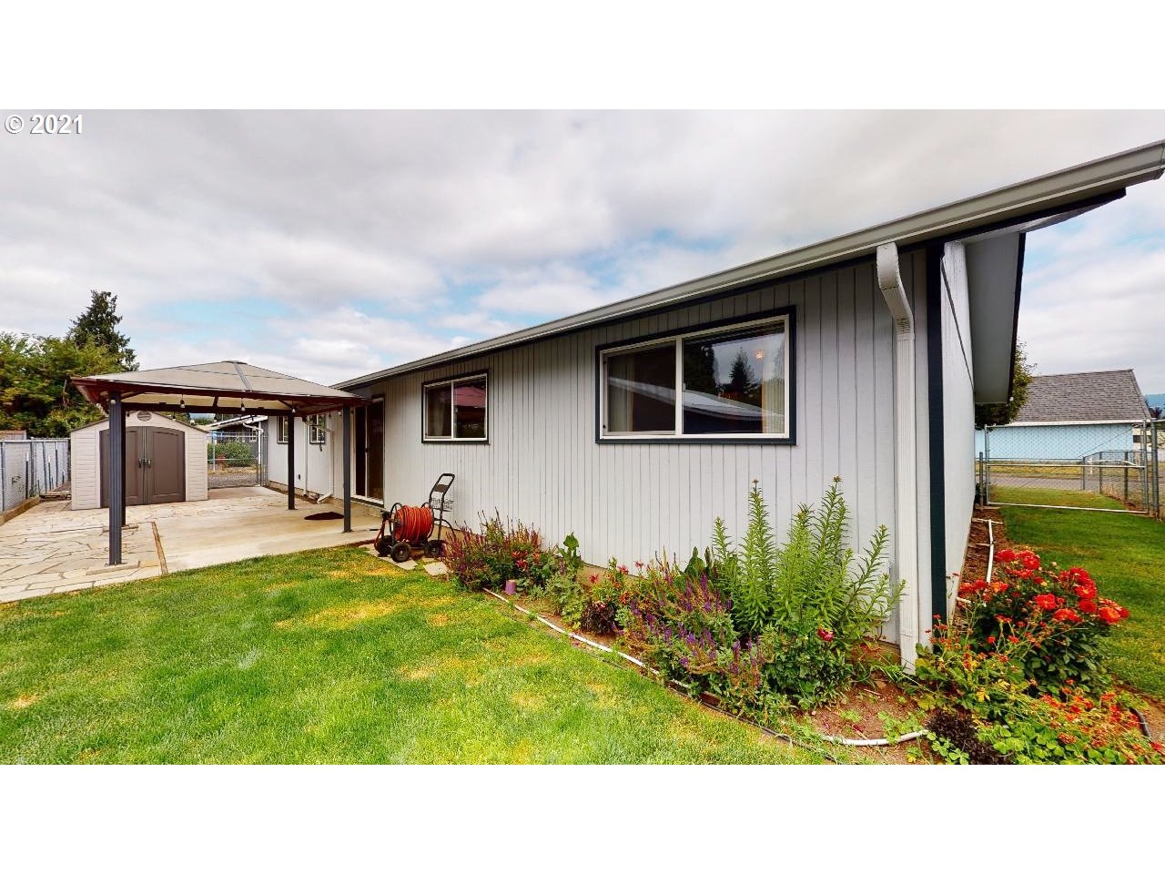 5316 B Street Springfield, OR 97478 - Photo 5 of 32