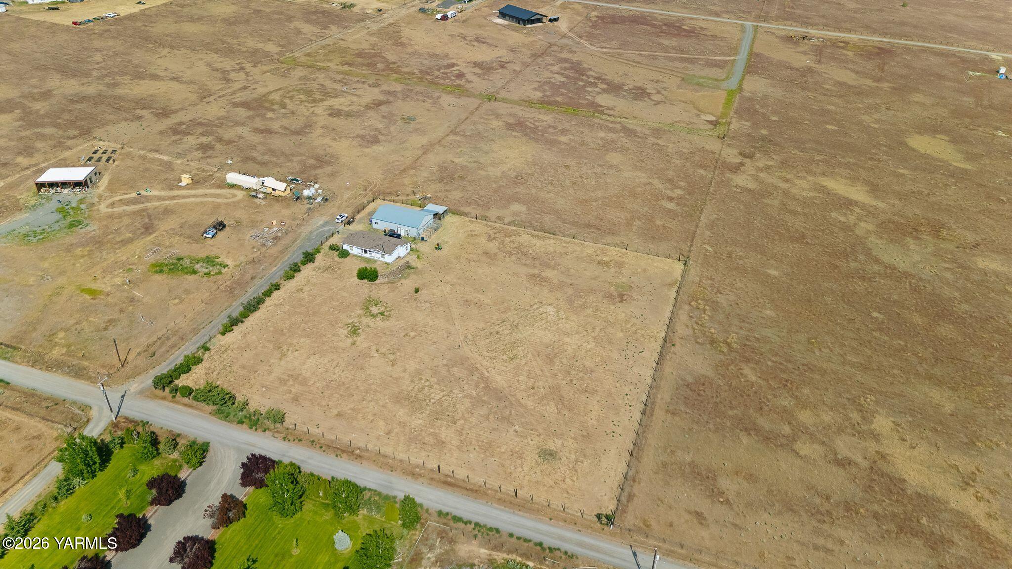 12076 Mieras Road Moxee, WA 98936 - Photo 23 of 27 12076 Mireas Rd Aerials-3