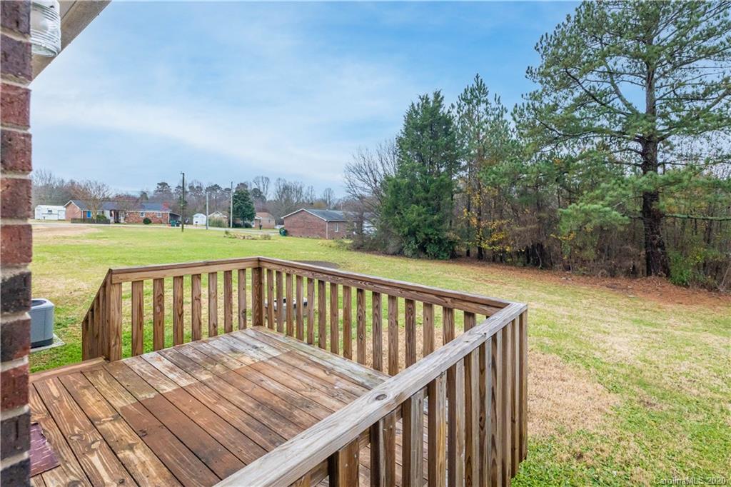 744 St James Church Road Newton, NC 28658 - Photo 12 of 13 Gallery Image 12