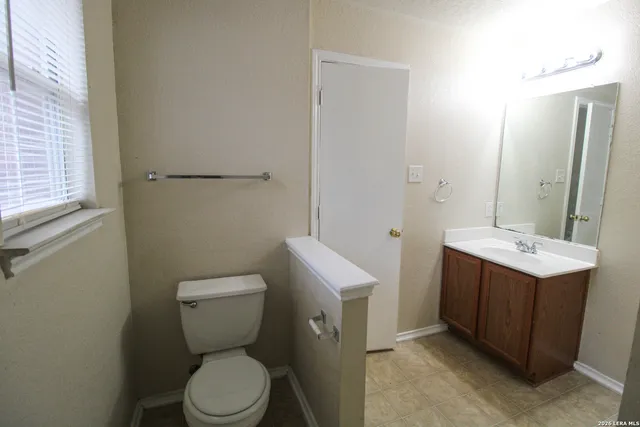 $1,775 | 16122 Branching Oaks, San Antonio, TX 78247