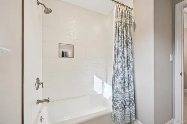 $2,100,000 | 5146 Vista Grande Drive, Santa Rosa, CA 95403