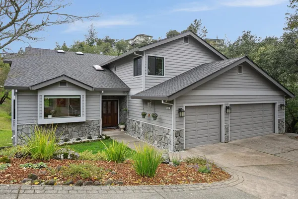 $2,100,000 | 5146 Vista Grande Drive, Santa Rosa, CA 95403