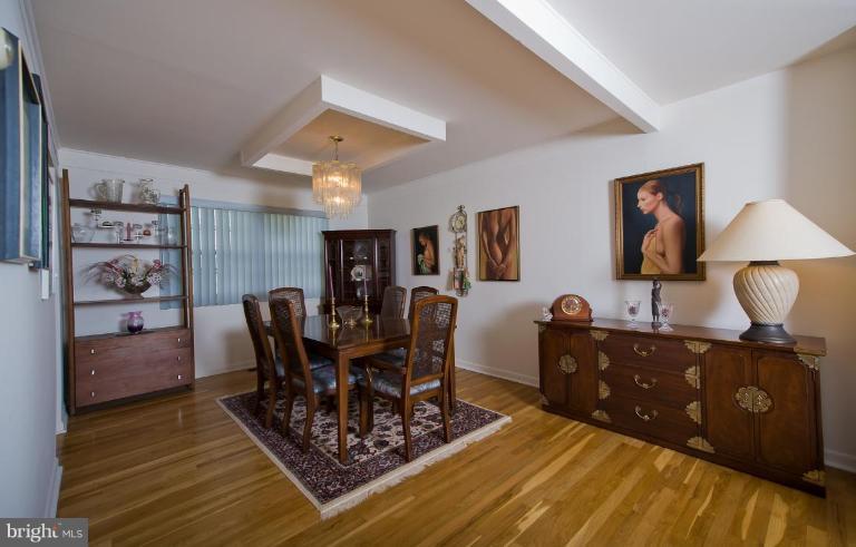 6606 Wickfield Road Baltimore, MD 21209 - Photo 4 of 16 Dining Room