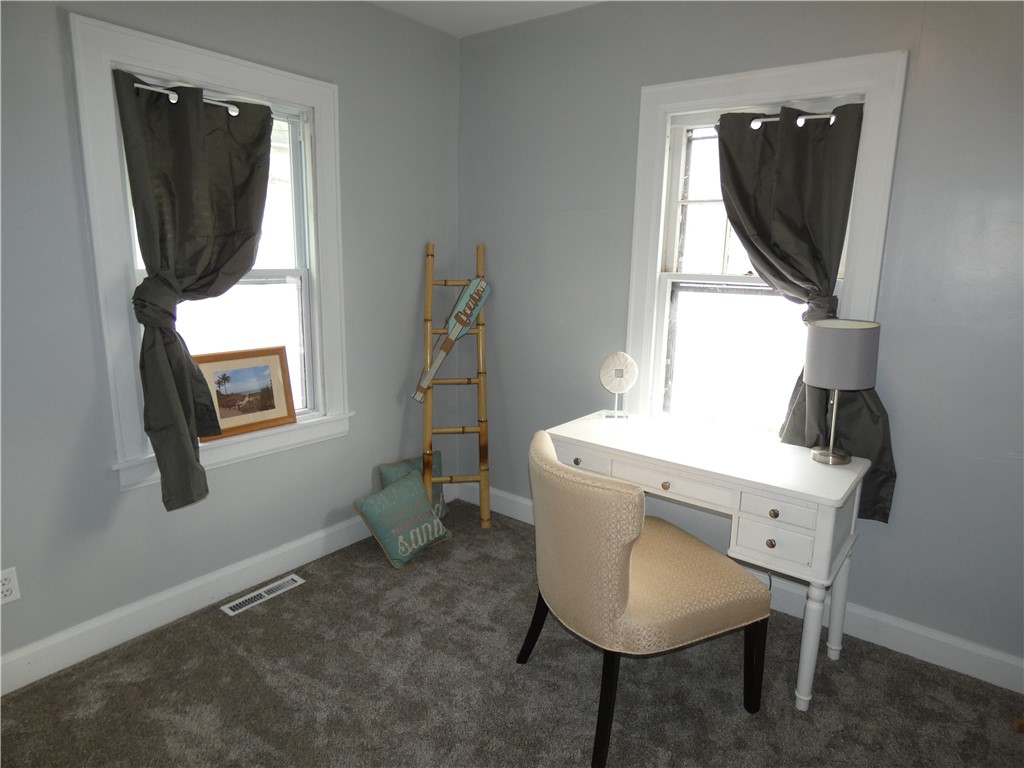 16 Oakman Street Rochester, NY 14605 - Photo 19 of 44