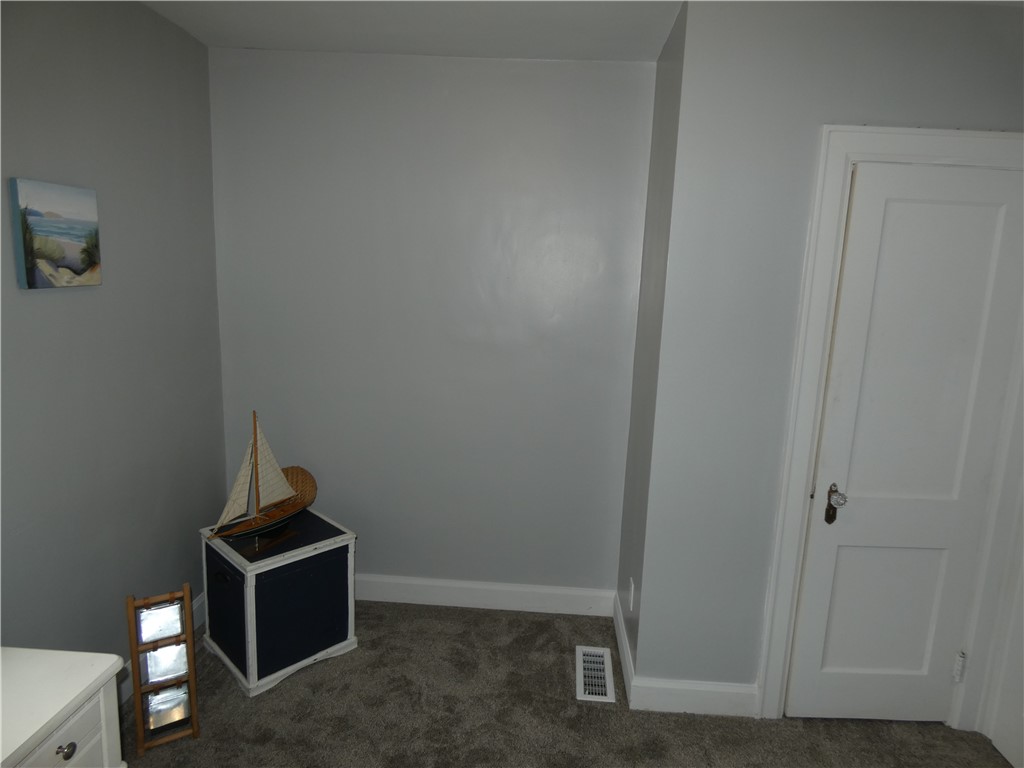 16 Oakman Street Rochester, NY 14605 - Photo 20 of 44