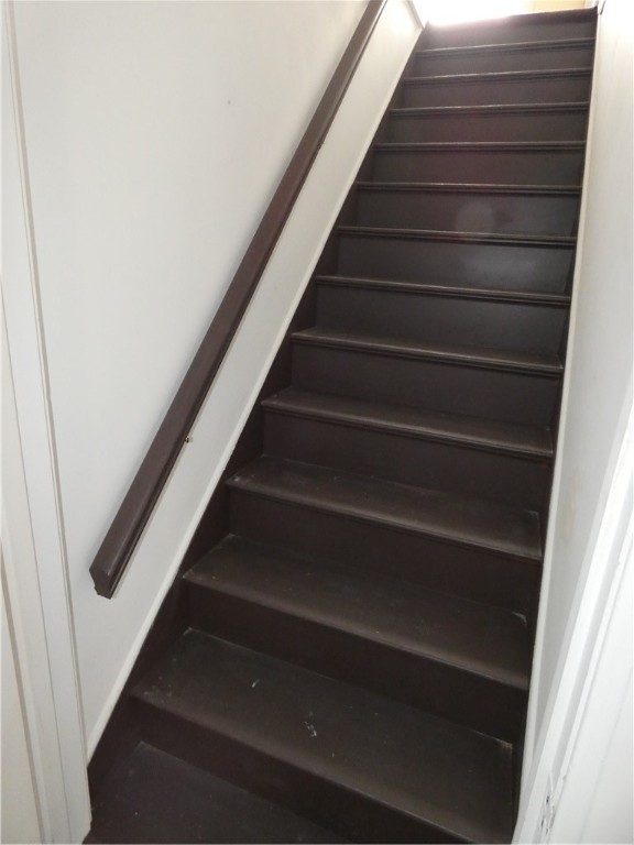 16 Oakman Street Rochester, NY 14605 - Photo 26 of 44