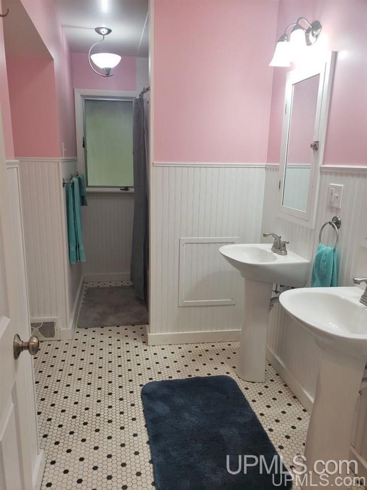 22230 Ridge Road Houghton, MI 49931 - Photo 29 of 46 Gallery Image 29