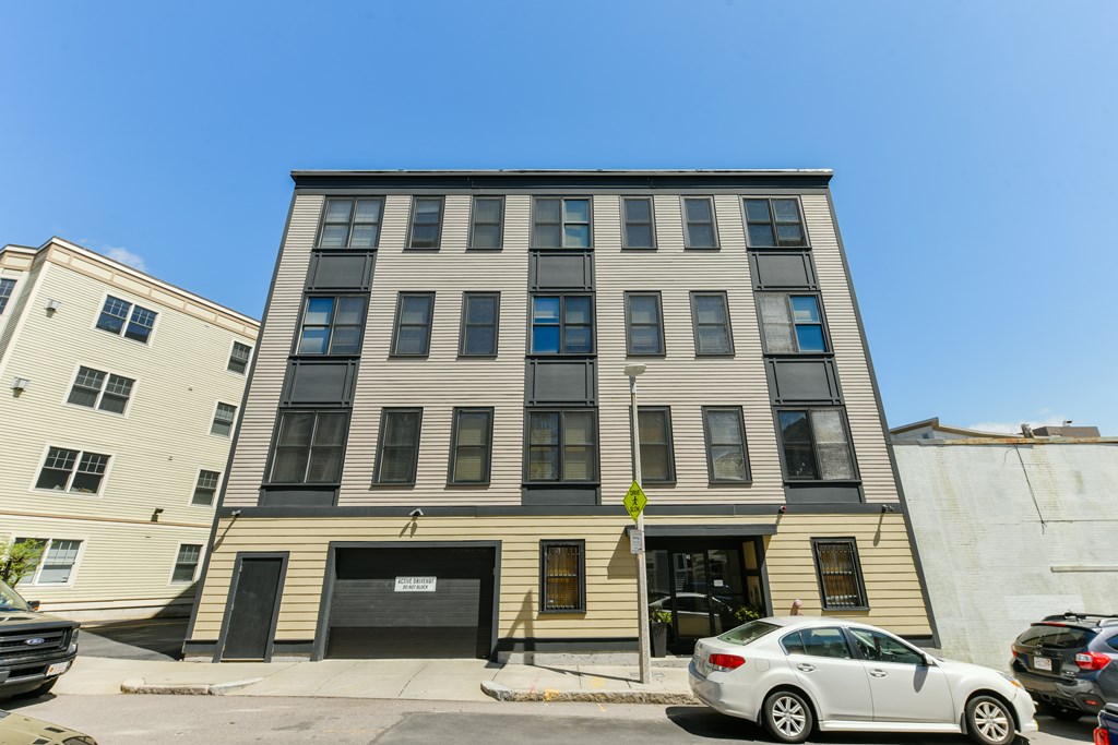 45 Vinton Street, Unit 1 Boston, MA 02127 - Photo 11 of 17