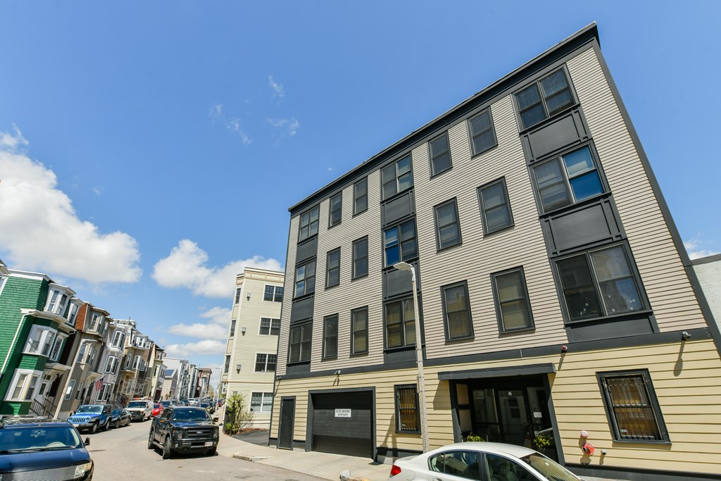 45 Vinton Street, Unit 1 Boston, MA 02127 - Photo 13 of 17