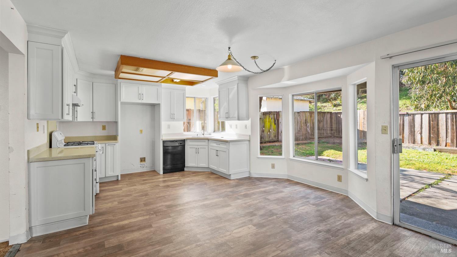 157 James River Road Vallejo, CA 94591 - Photo 14 of 36