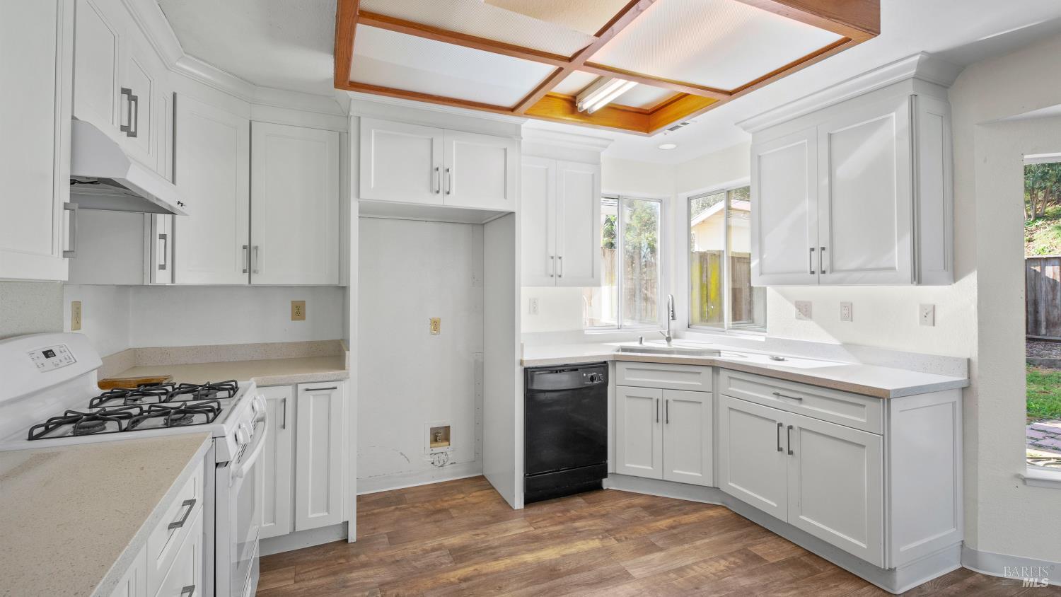 157 James River Road Vallejo, CA 94591 - Photo 17 of 36