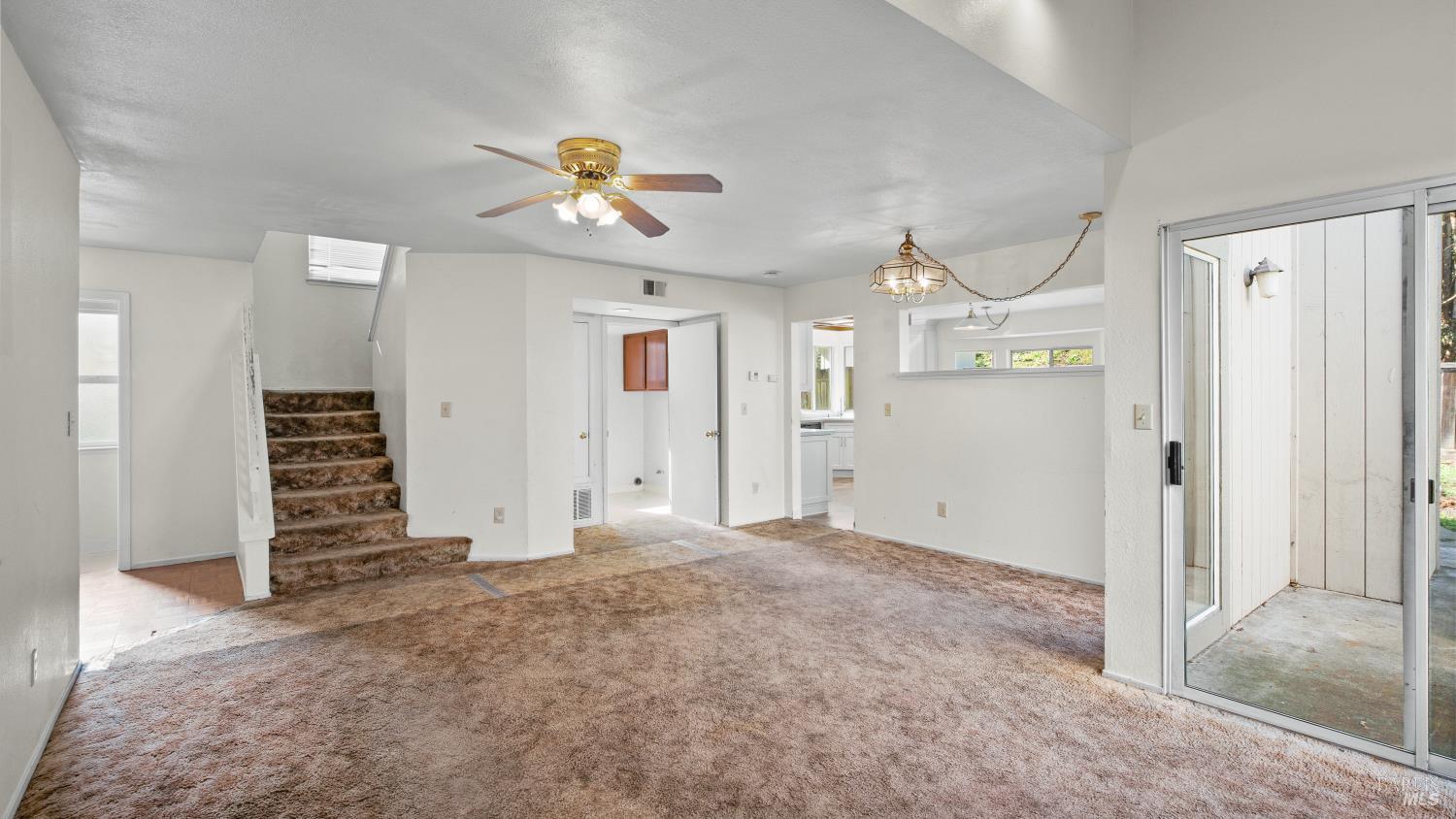 157 James River Road Vallejo, CA 94591 - Photo 8 of 36