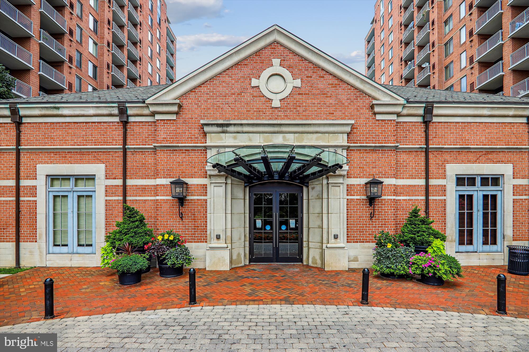 11710 Old Georgetown Road, Unit 1503 North Bethesda, MD 20852 - Photo 29 of 72 The Gallery Walk