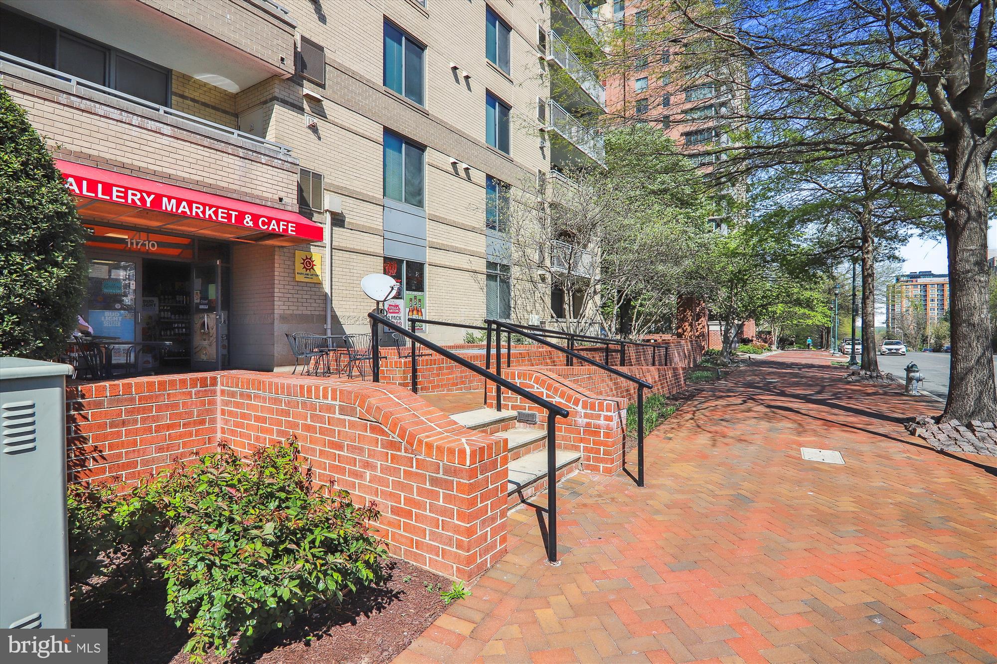11710 Old Georgetown Road, Unit 1503 North Bethesda, MD 20852 - Photo 44 of 72 The Gallery Market/Cafe
