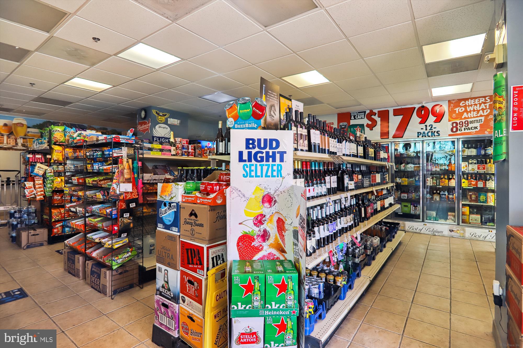 11710 Old Georgetown Road, Unit 1503 North Bethesda, MD 20852 - Photo 45 of 72 The Gallery Market/Cafe