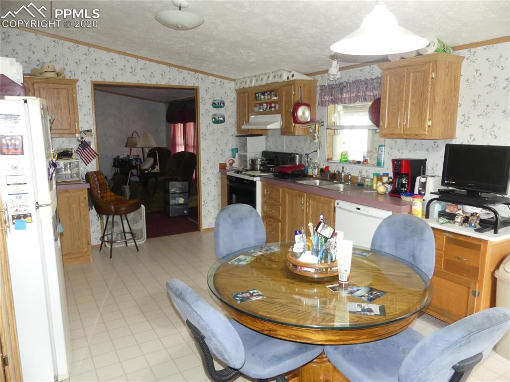 30150 Antioch Road Yoder, CO 80864 - Photo 10 of 36 Kitchen